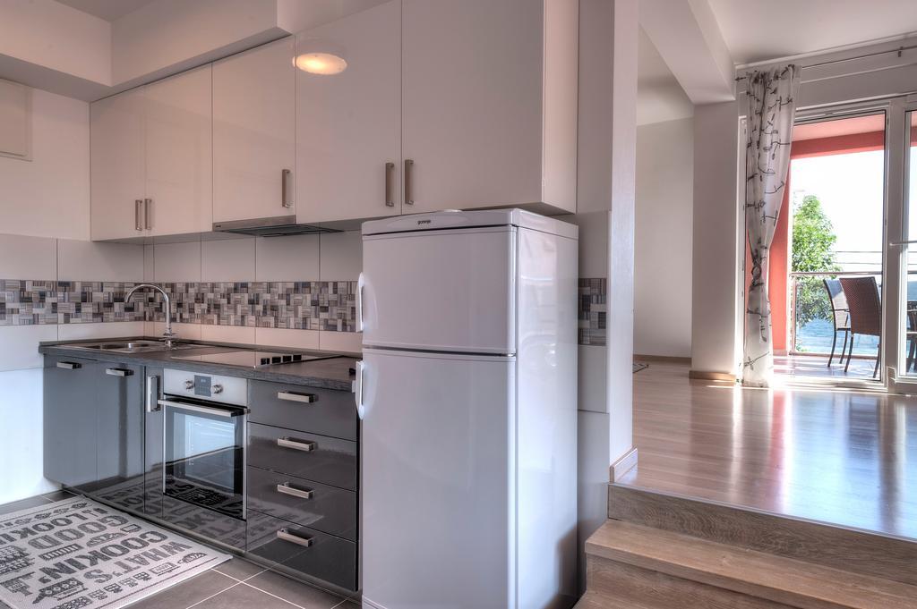 טיווט Apartments Delfin מראה חיצוני תמונה